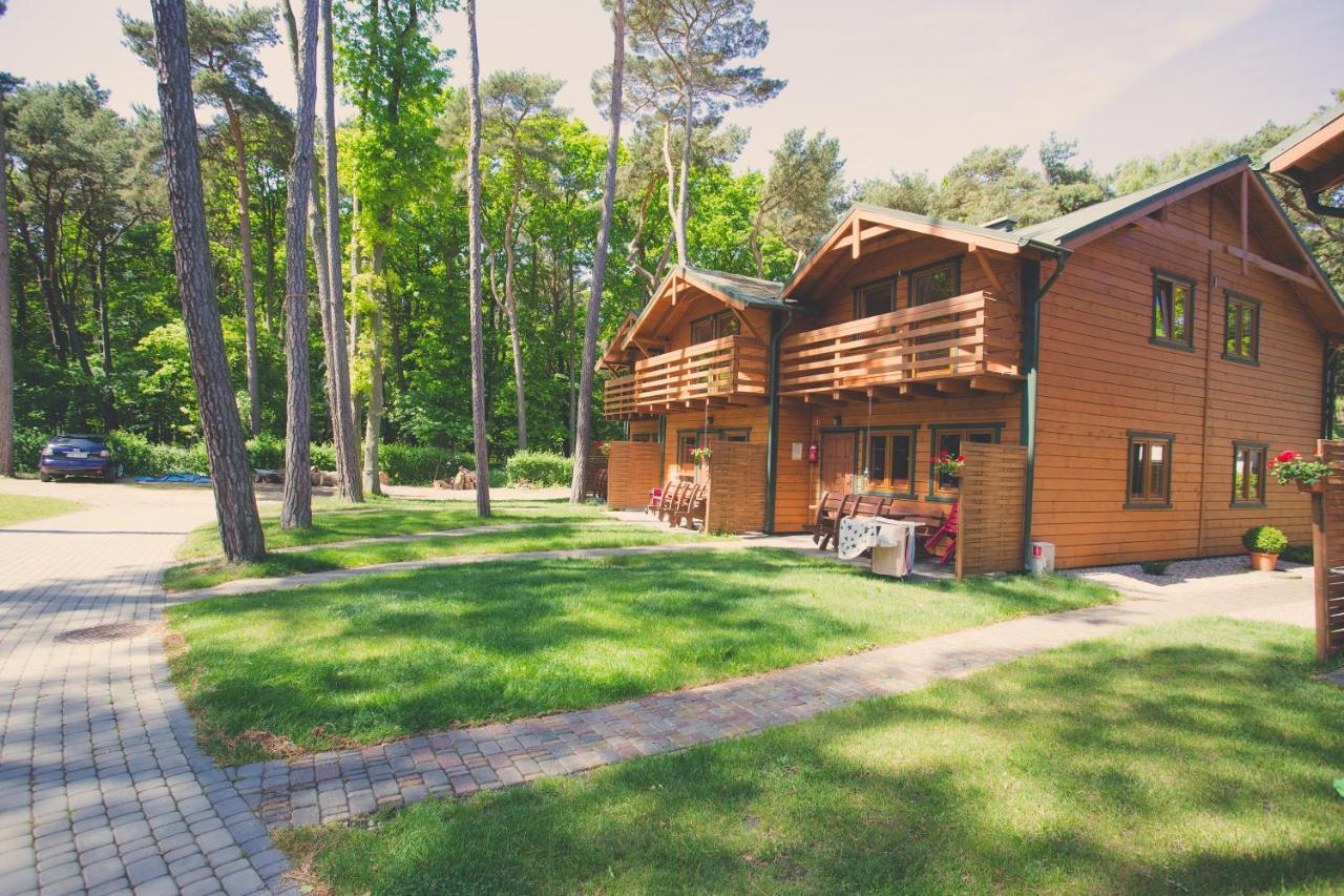 Natura Park Ustronie Morskie - Domki, Apartamenty Buitenkant foto
