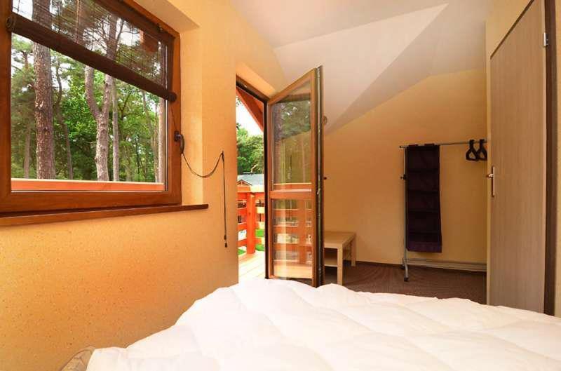 Natura Park Ustronie Morskie - Domki, Apartamenty Buitenkant foto